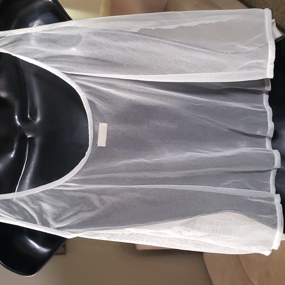 Hollister sheer mesh top with sequins - Picture 4 of 4